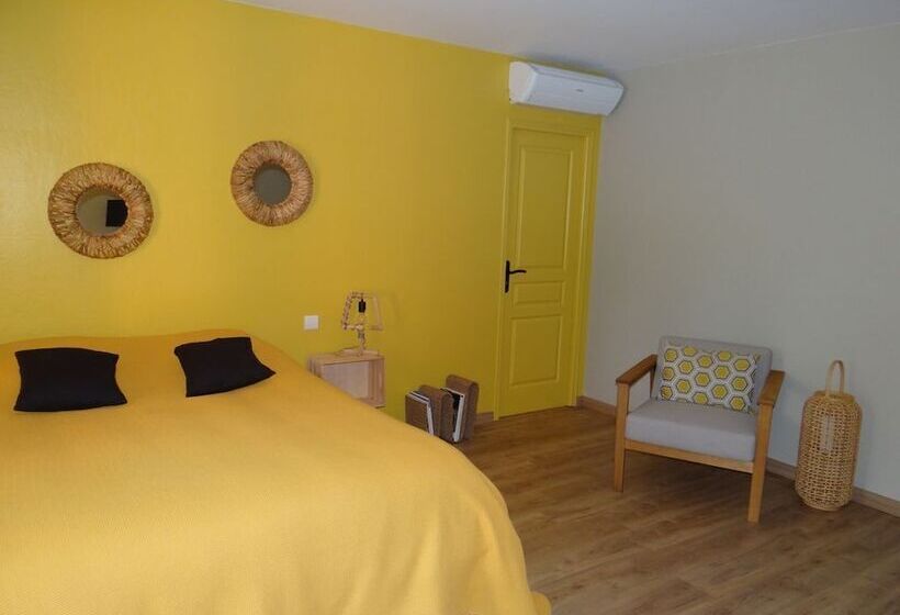 پانسیون Aux Senteurs Jasmin