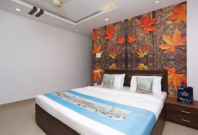 Oyo 10734 Hotel Ne Residency
