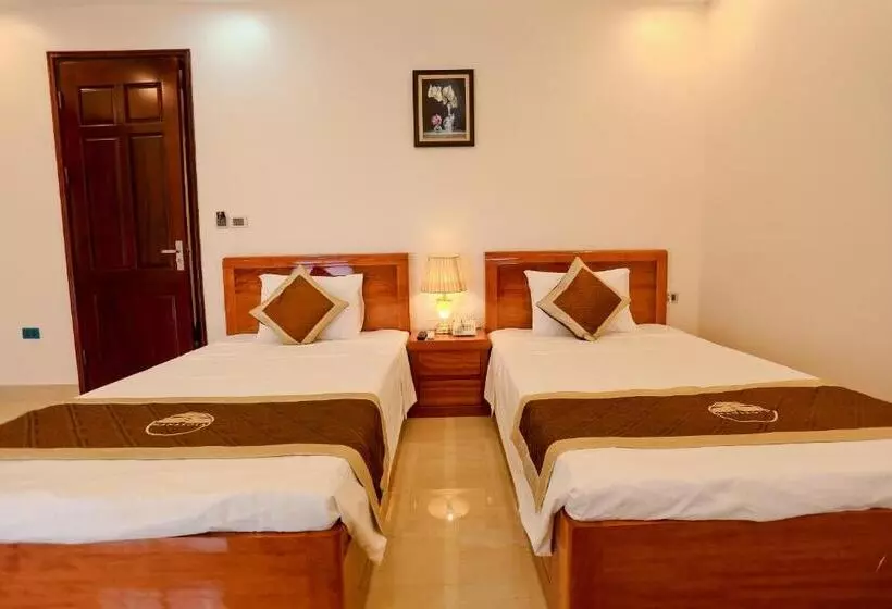 Manarola Hotel Bãi Cháy