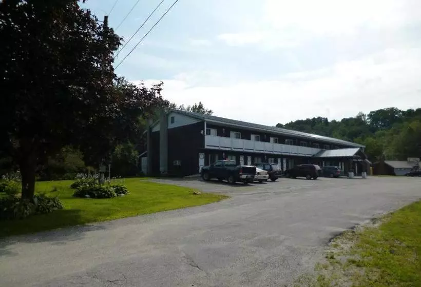 Отель Deer Run Motor Inn