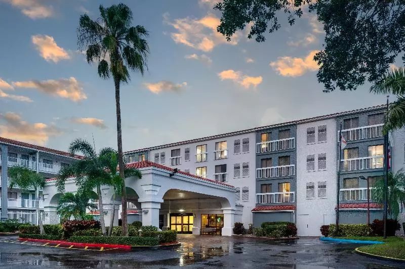 هتل Holiday Inn & Suites Boca Raton   North