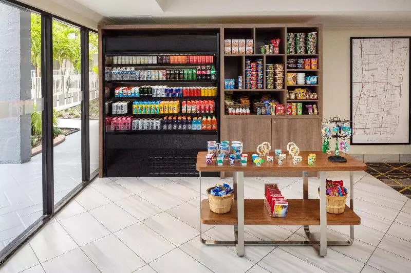 هتل Holiday Inn & Suites Boca Raton   North