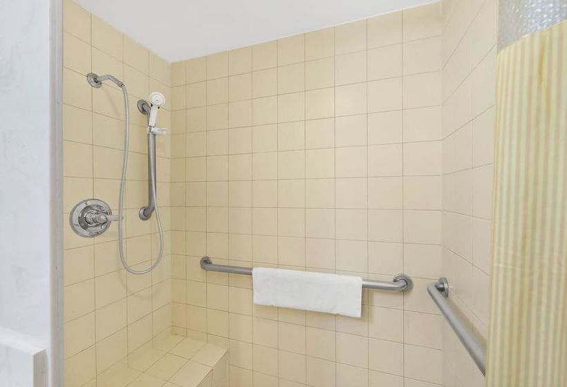 Отель Howard Johnson Valdosta