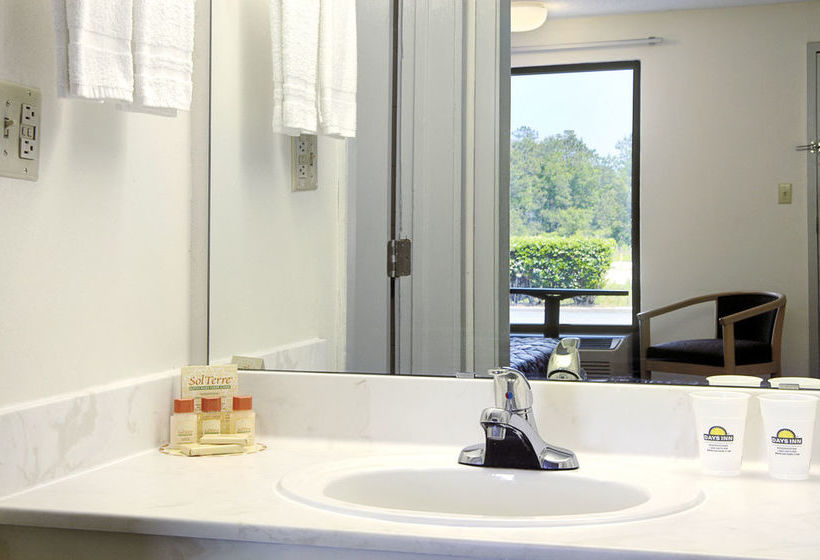 Отель Howard Johnson Valdosta