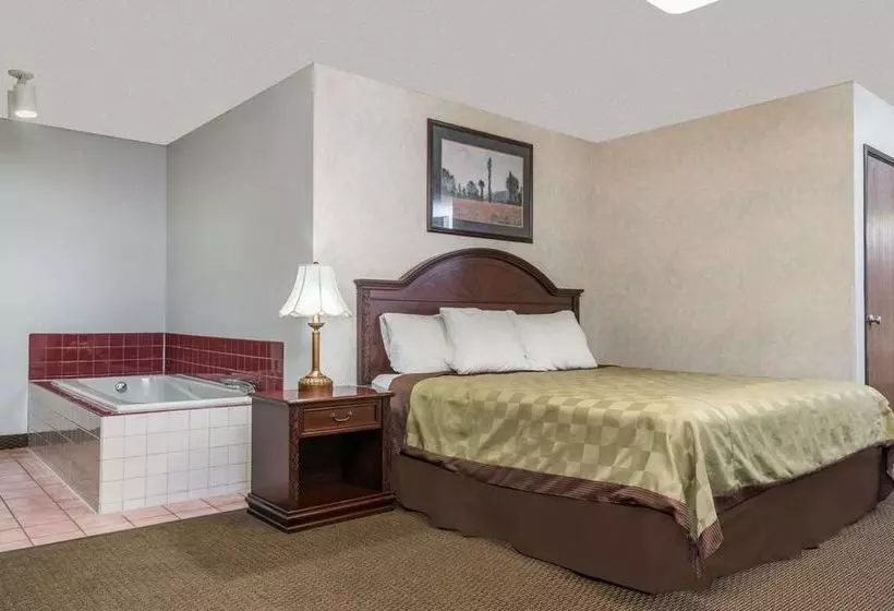 בית מלון כפרי Howard Johnson By Wyndham West Fargo