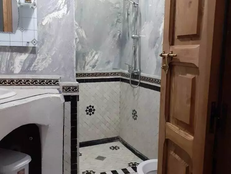 هاستل Riad El Blida