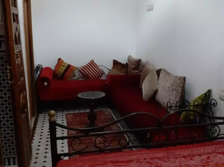 هاستل Riad El Blida