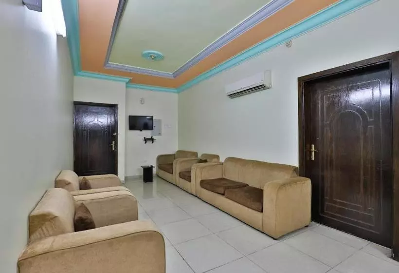 Oyo 236 Al Wethenani Apartment