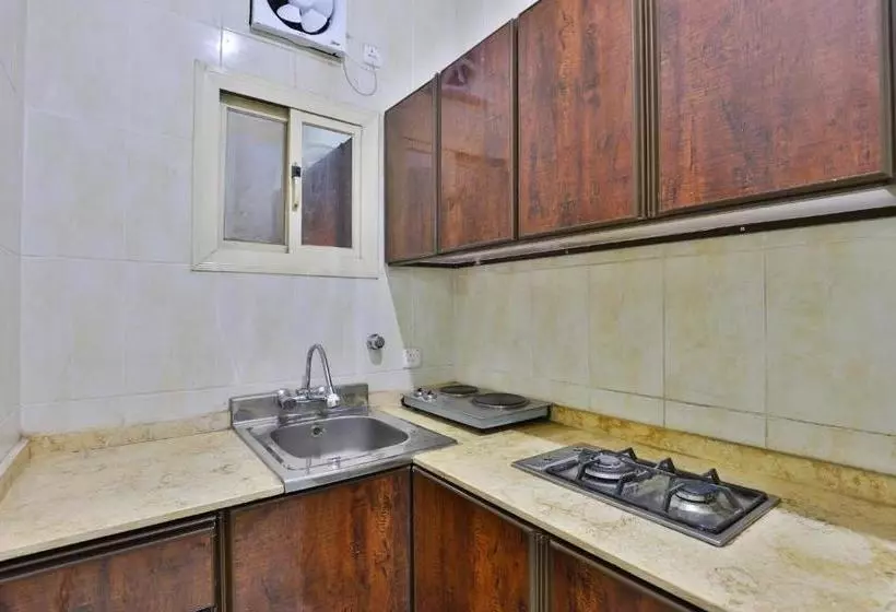 Oyo 236 Al Wethenani Apartment