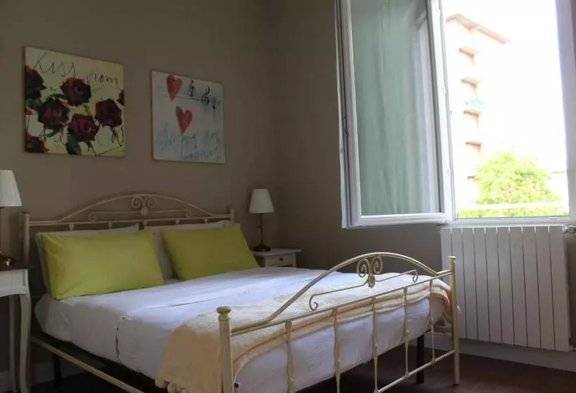 تختخواب و صبحانه Casa Aydée
