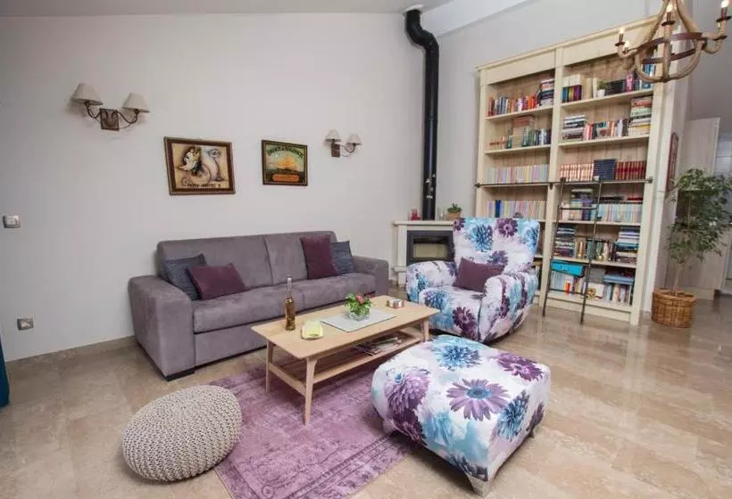 پانسیون Villa Nautica