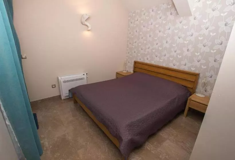 پانسیون Villa Nautica