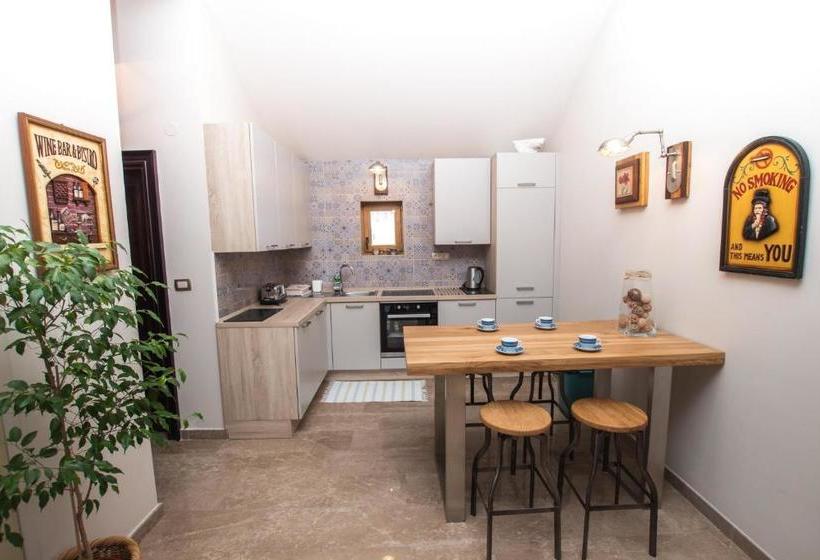 پانسیون Villa Nautica