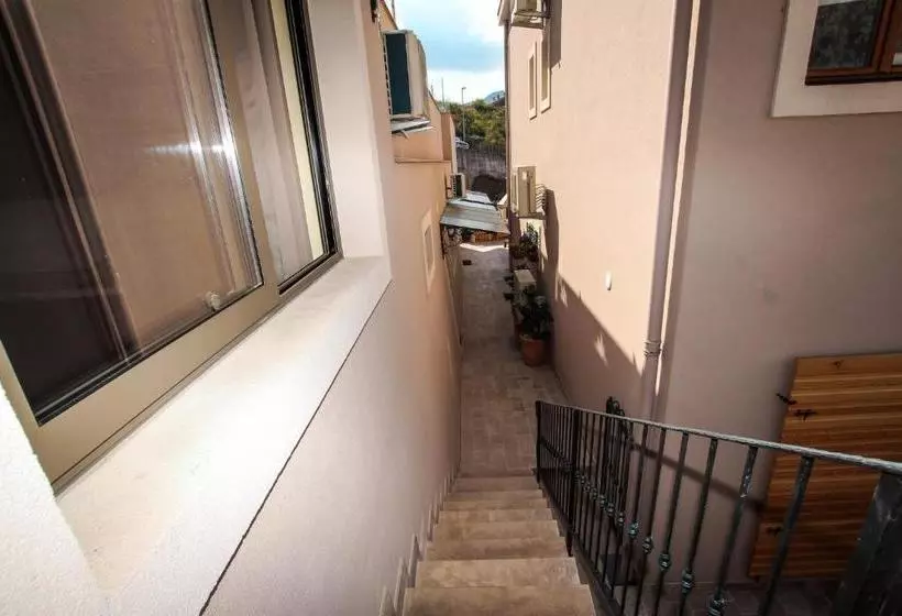 پانسیون Villa Nautica