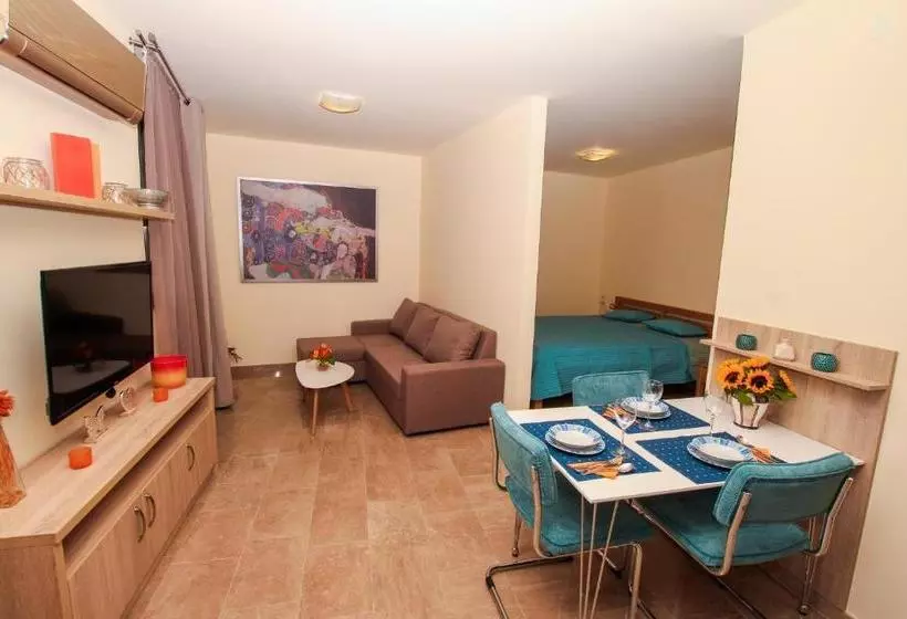 پانسیون Villa Nautica