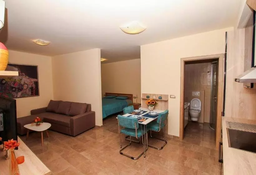 پانسیون Villa Nautica