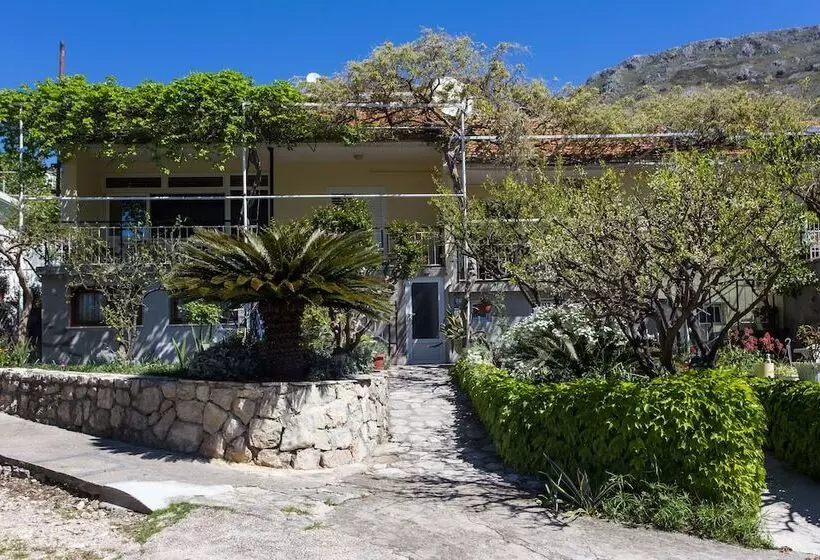 Apartments Djurkovic