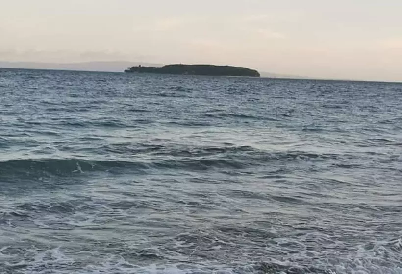 ホテル Island Front Bangcogon Resort And Restaurant