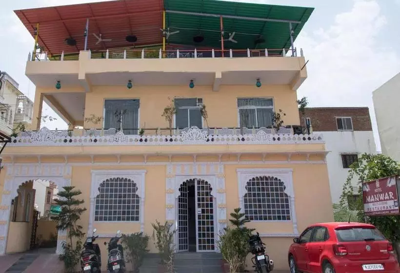 Hotel Manwar