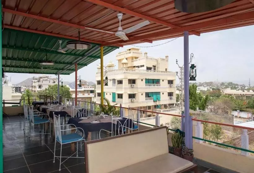 Hotel Manwar