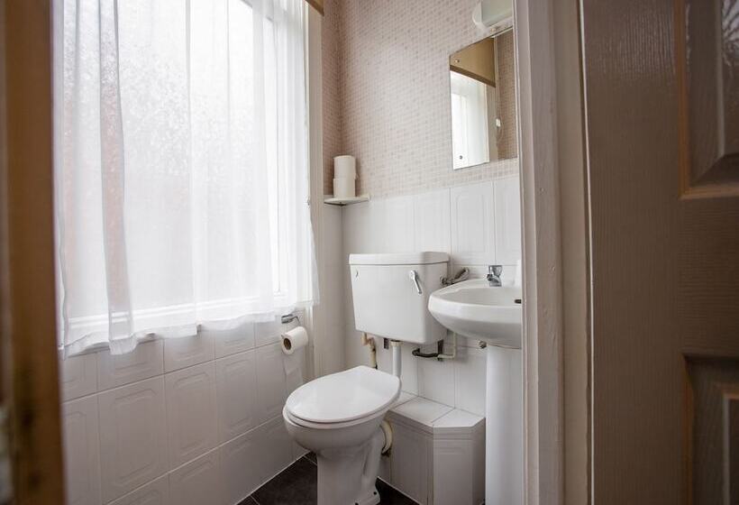 پانسیون Granby