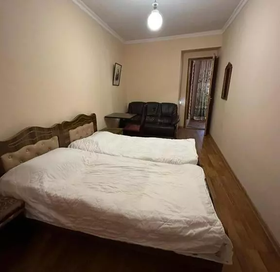 پانسیون Guest House Amazon