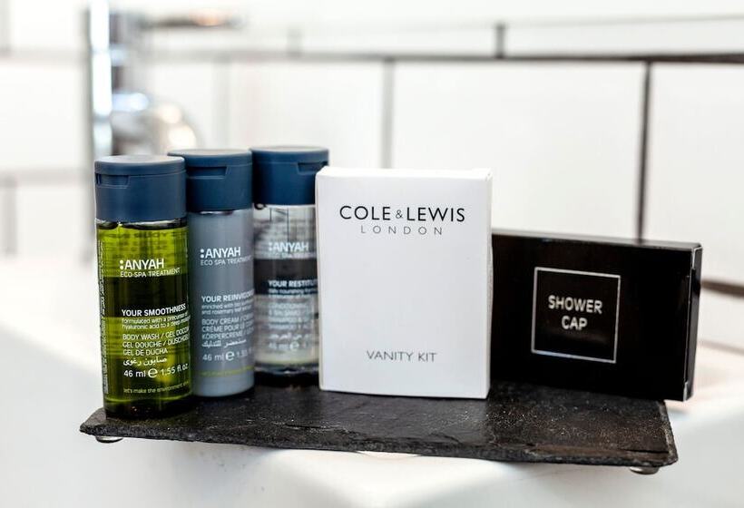 تختخواب و صبحانه The Summer House