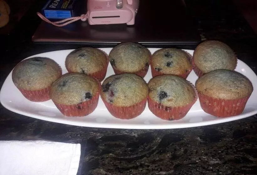 Cedar Manor Bed And Breakfast