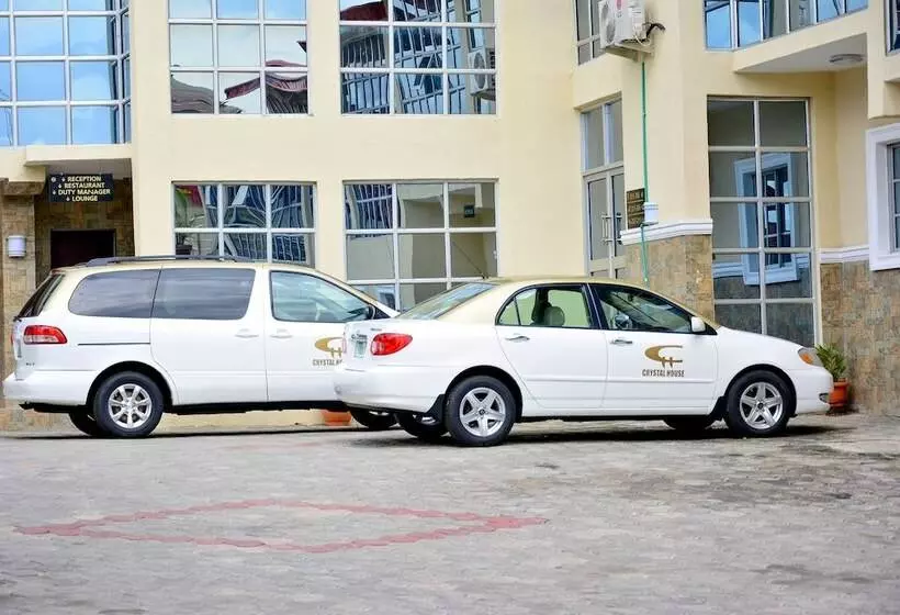 هتل Crystal House