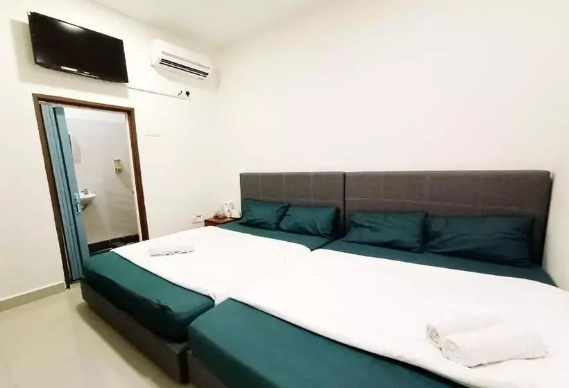 ホテル Mn Ferringhi Inn