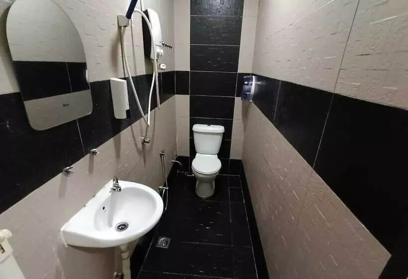 ホテル Mn Ferringhi Inn