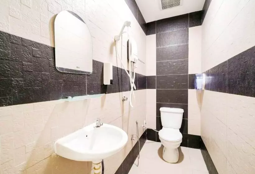 ホテル Mn Ferringhi Inn