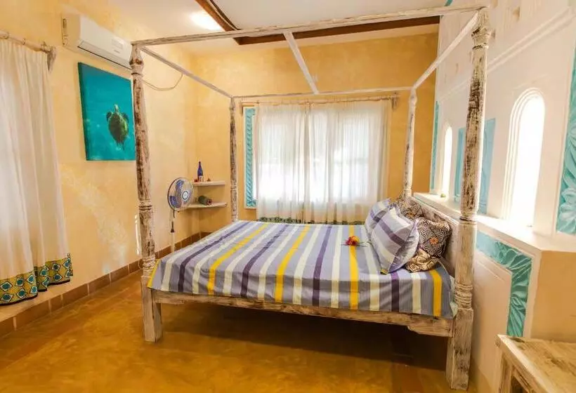 پانسیون Footprints House