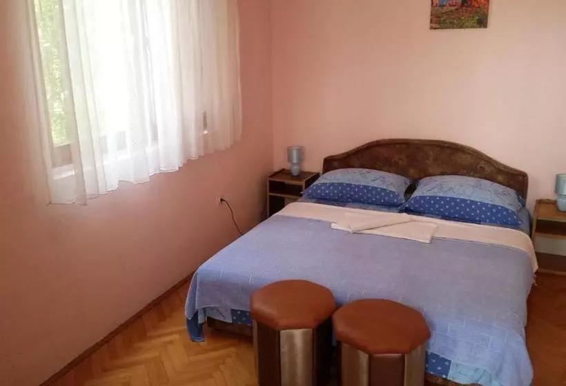 Apartments & Hostel Zdrava Hrana