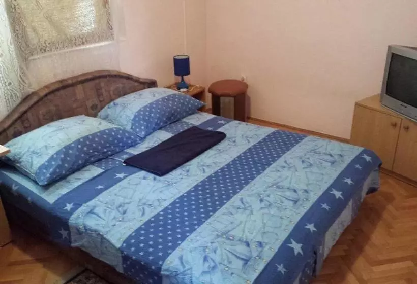 Apartments & Hostel Zdrava Hrana