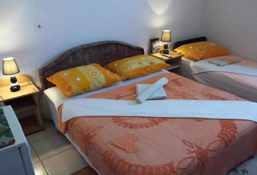 Apartments & Hostel Zdrava Hrana