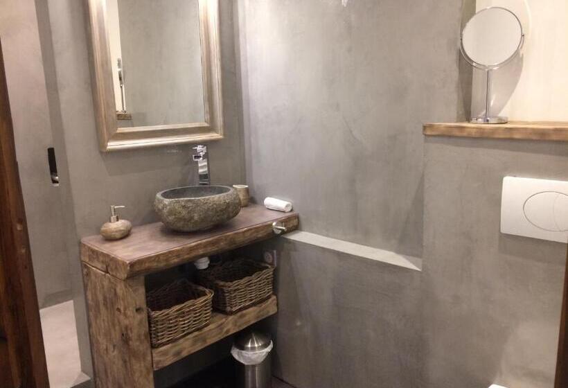 تختخواب و صبحانه Le Val D'ailleurs