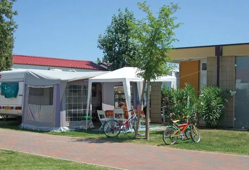 هتل Camping Marelago