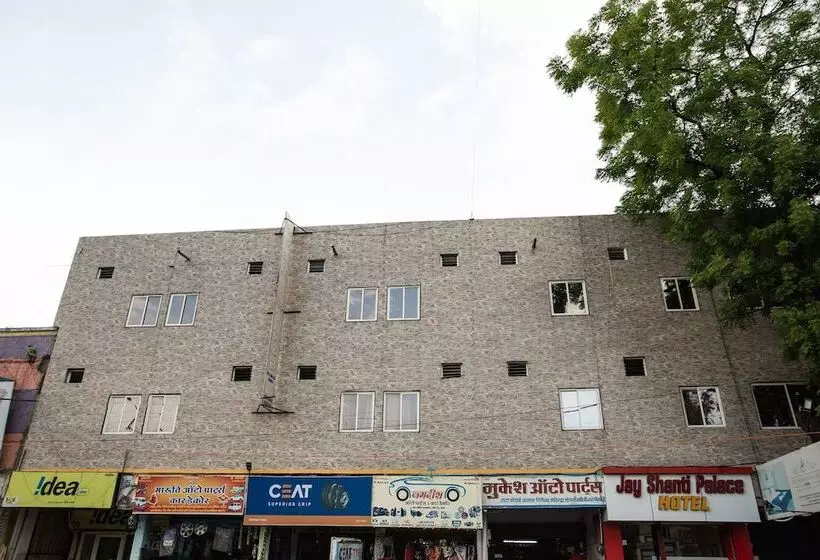 ホテル Spot On 23725 Jay Shanti Palace