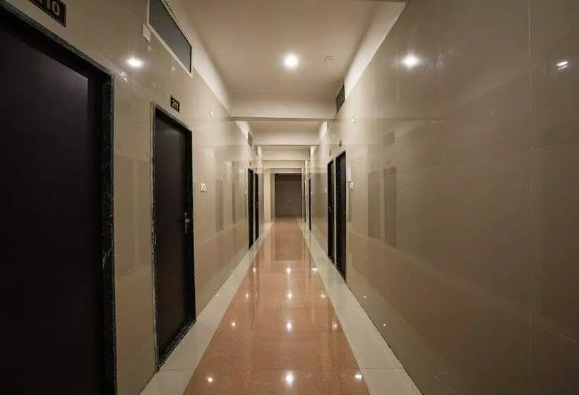 ホテル Spot On 23725 Jay Shanti Palace