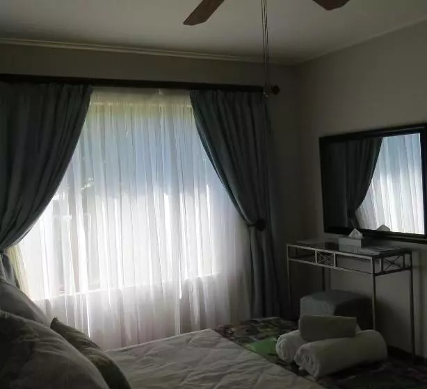 ホテル Titanic View Self Catering