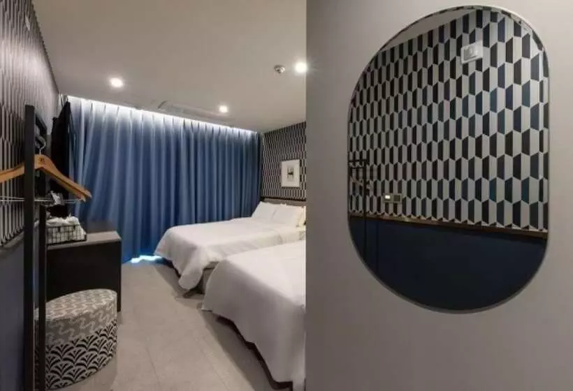 Brown Dot Hotel Deokcheon
