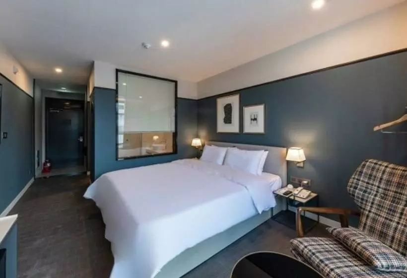 Brown Dot Hotel Deokcheon