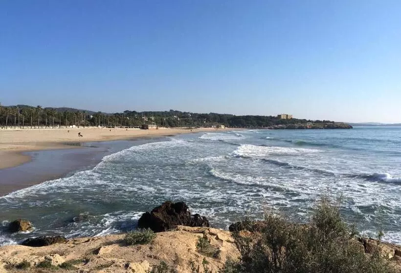 Hotelli Hostal Patio De La Luna