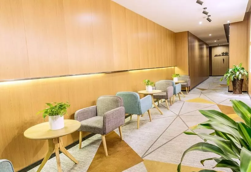 ホテル Ibis Styles Zhengzhou International Convention And Exhibitio