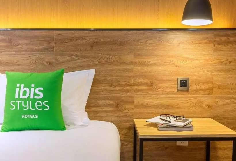 ホテル Ibis Styles Zhengzhou International Convention And Exhibitio