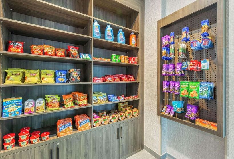 هتل La Quinta Inn & Suites By Wyndham Galveston West Seawall