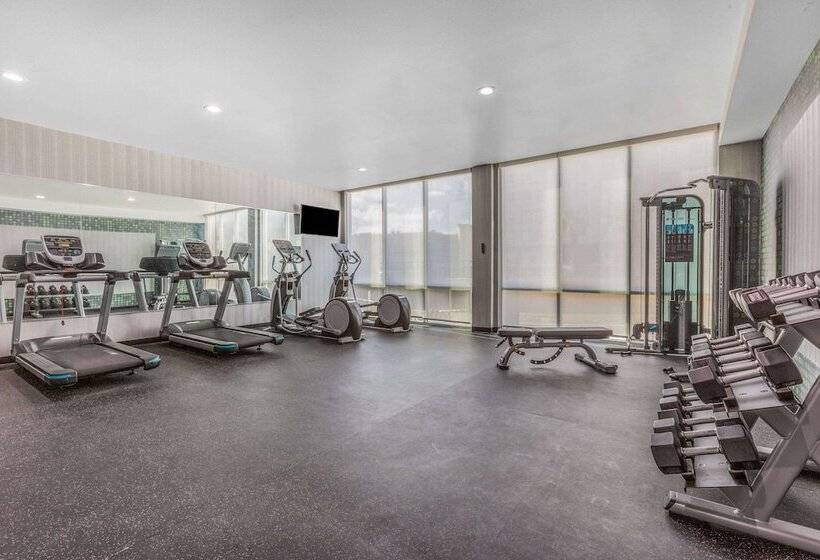 هتل La Quinta Inn & Suites By Wyndham Galveston West Seawall