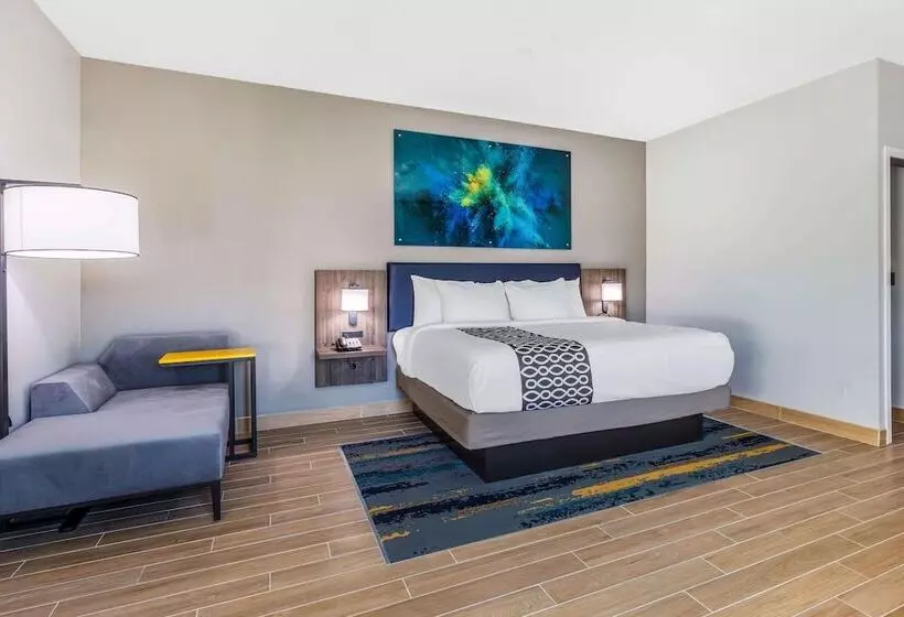 هتل La Quinta Inn & Suites By Wyndham Galveston West Seawall