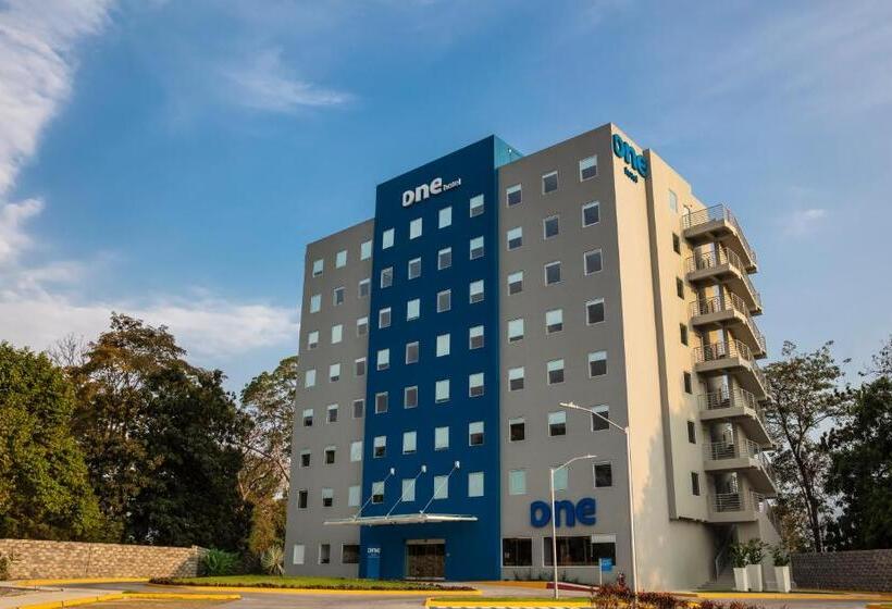 Отель One Tapachula